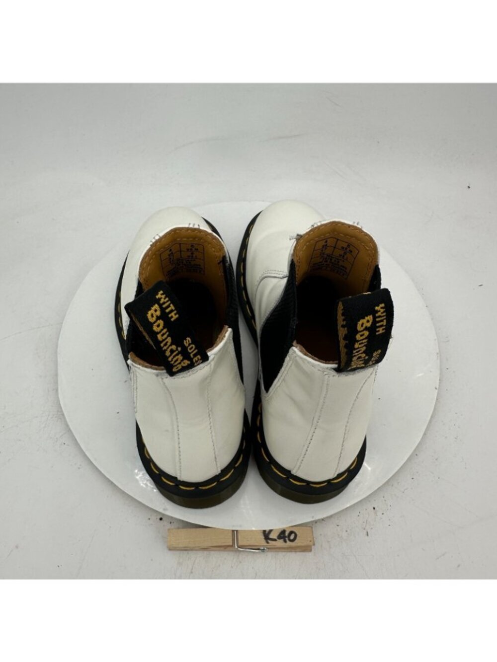 Dr. Martens 2976 YS Women Size 6 White Leather Chelsea Boot - Picture 9 of 11